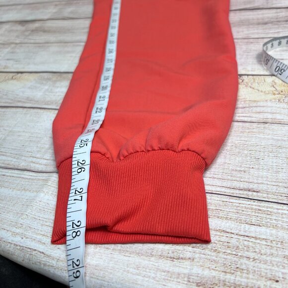 FIGS Red Jogger Scrub Pants Women's Medium Cargo Zip Pocket Tapered Ribbed Cuff - Picture 7 of 9
